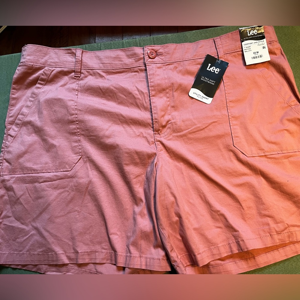 NWT Lee Women’s 22M Mallory Shorts